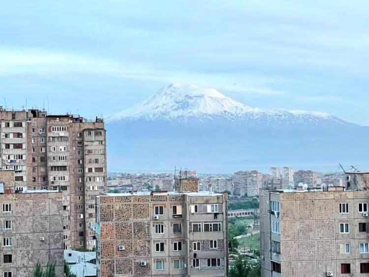 Евродвушка В Glendale Hills В Центре,С Видом На Арарат Erevan Esterno foto